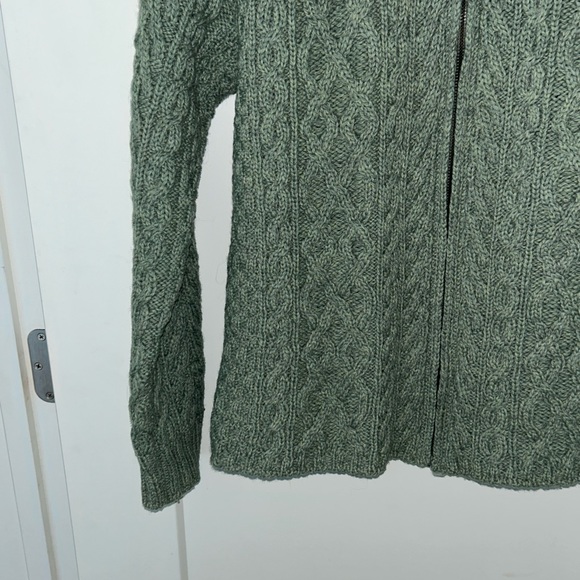 Inis Crafts merino wool cable knit full zip cardigan sweater sz L NWOT Ireland - Picture 6 of 6